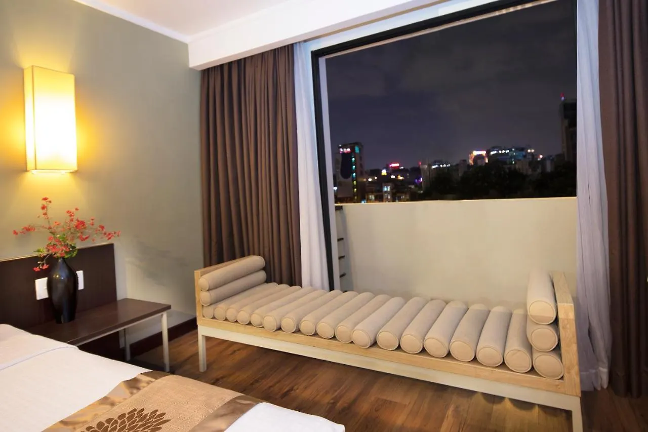 Vien Dong Hotel - Near Bui Vien Walking Street Ho Chi Minh City