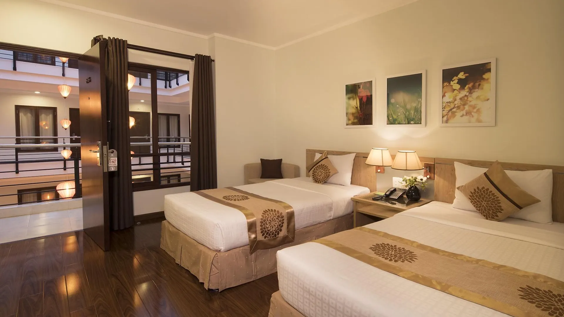 Vien Dong Hotel - Near Bui Vien Walking Street Ho Chi Minh City Vietnam