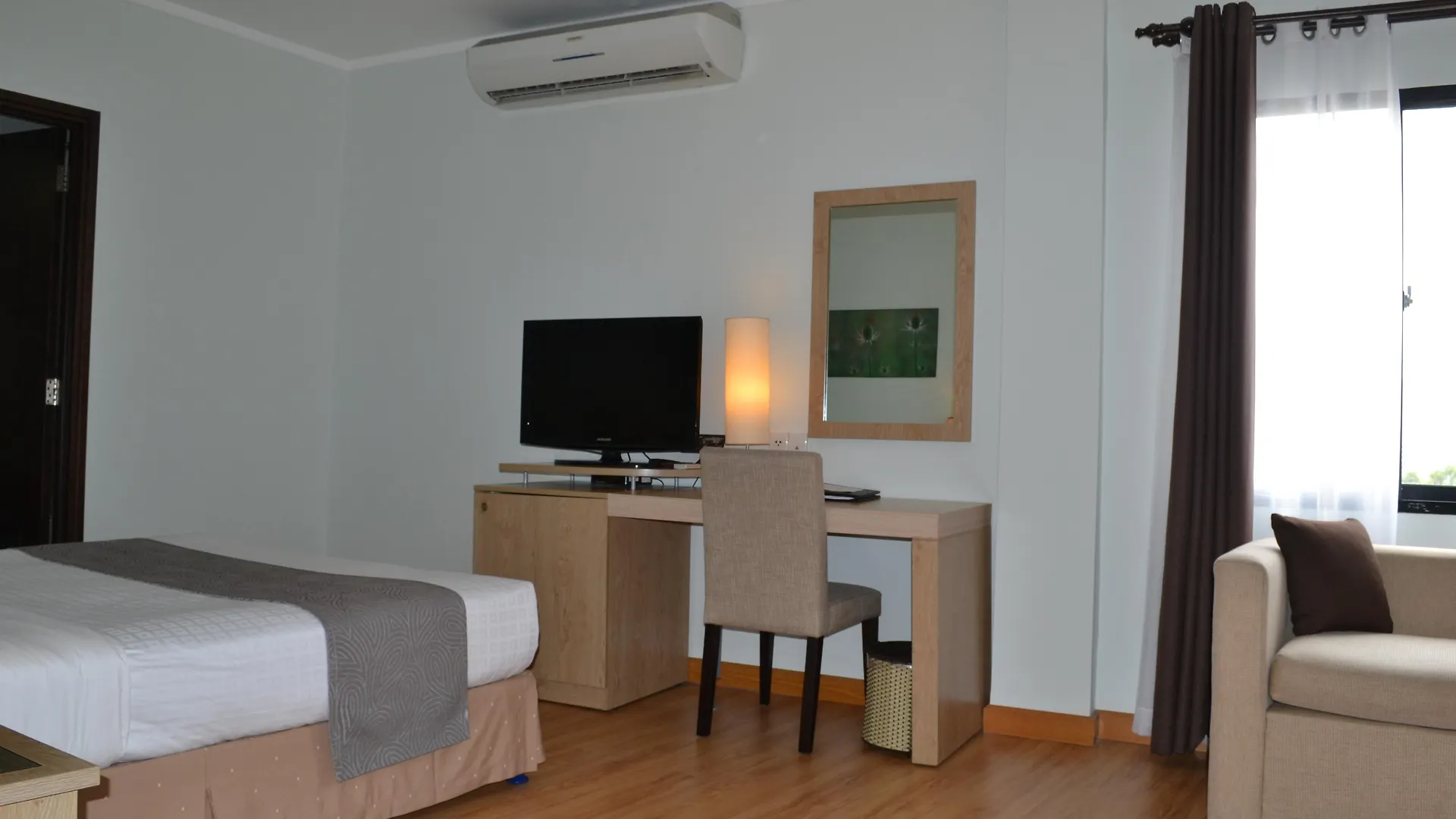 Vien Dong Hotel - Near Bui Vien Walking Street Ho Chi Minh City 3*,  Vietnam