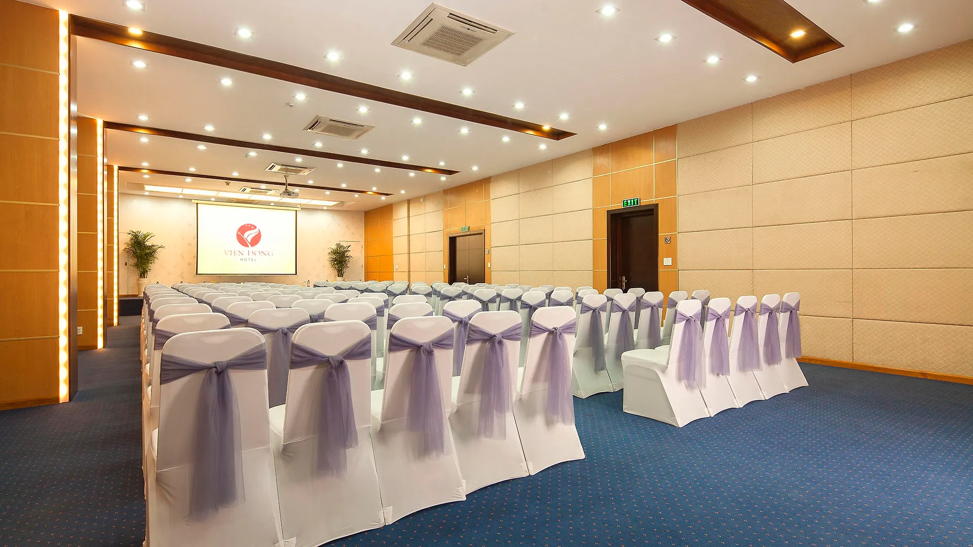 Vien Dong Hotel - Near Bui Vien Walking Street Ho Chi Minh City Vietnam