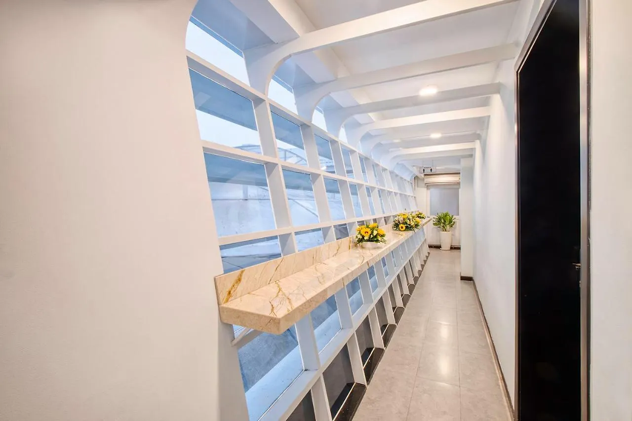 Vien Dong Hotel - Near Bui Vien Walking Street Ho Chi Minh City