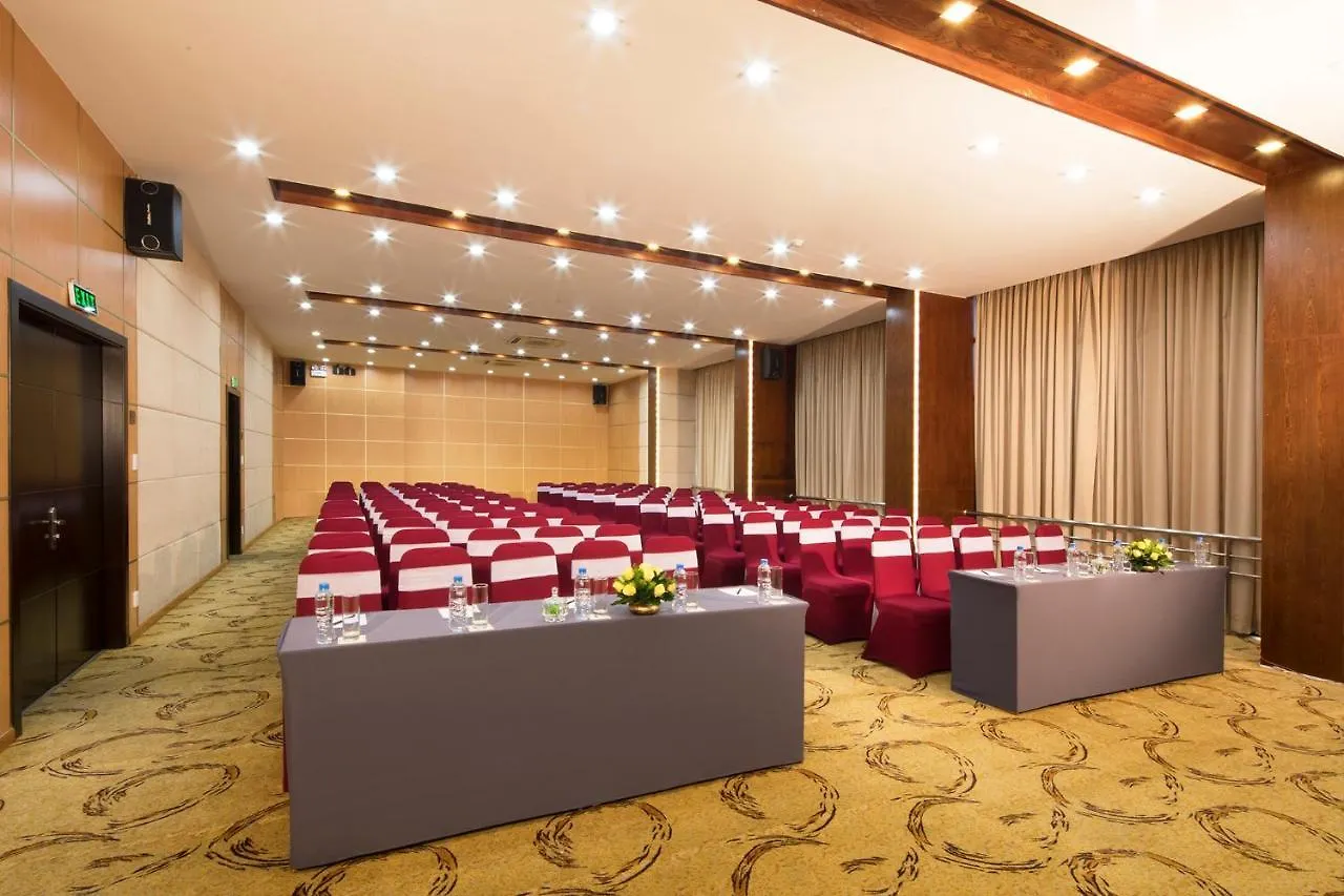 Vien Dong Hotel - Near Bui Vien Walking Street Ho Chi Minh City