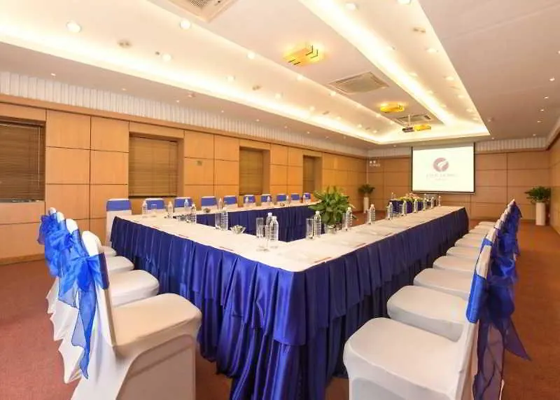 Vien Dong Hotel - Near Bui Vien Walking Street Ho Chi Minh City