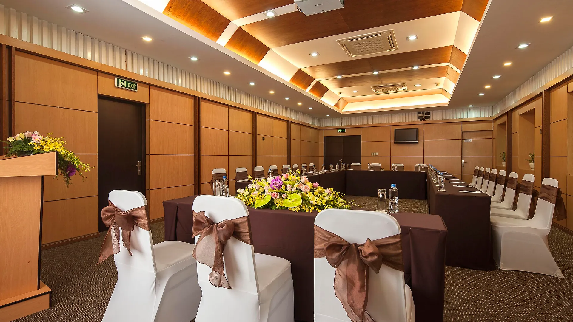 Vien Dong Hotel - Near Bui Vien Walking Street Hô Chi Minh-Ville