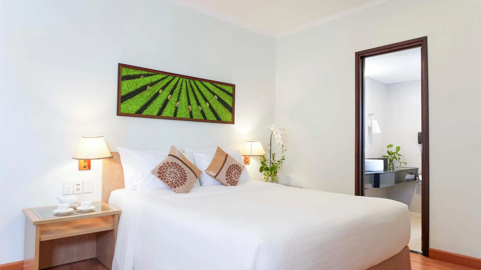Vien Dong Hotel - Near Bui Vien Walking Street Hô Chi Minh-Ville